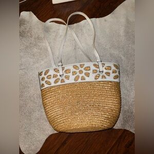 Stylish Straw Medium Tote Bag/Purse With White Leather Accents